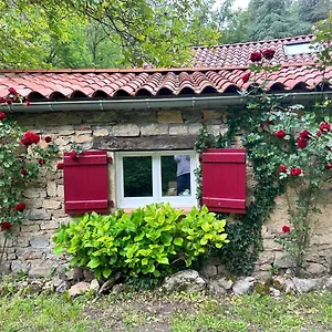 Couette-café En Bordure D'aveyron 