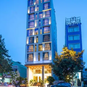 Sunset Sea Apartment Da Nang